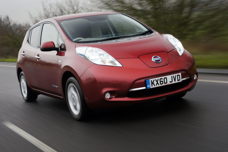  Nissan Leaf 2011 года  (UK) (фото 8 из 14)